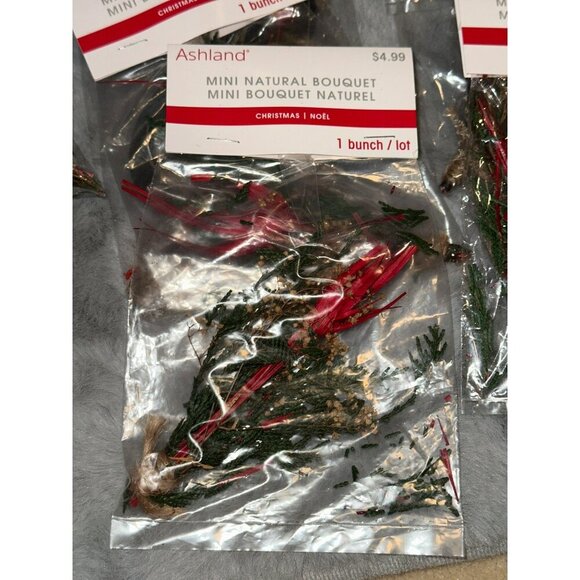 $3 for $15 Ashland Mini Nature Christmas Holiday Bouquet Lot of 18 - Picture 2 of 5